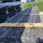 Ca. 134x Douglas dubble Rhombus zwart gecoat, 25x140mm, lengte 400cm